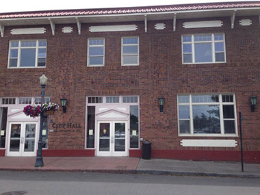 Street view of Centralia City Hall.